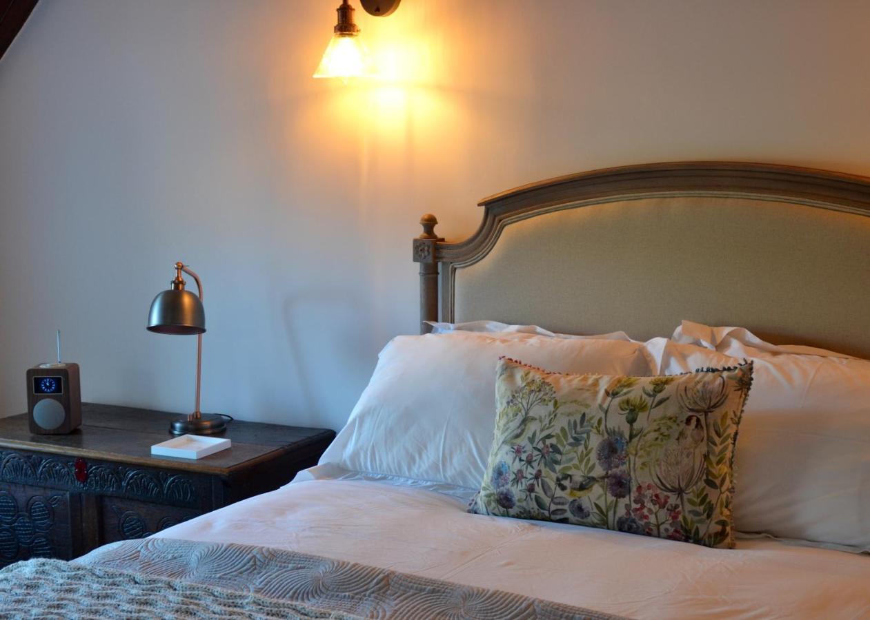 Loft Apartment Nr Bath & Bristol With Hot Tub Dış mekan fotoğraf